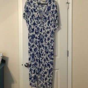 Show me your mumu white and blue twist dress